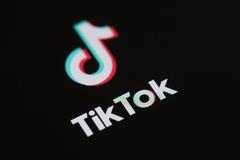 El logo de Tik Tok, en la pantalla de un telfono mvil