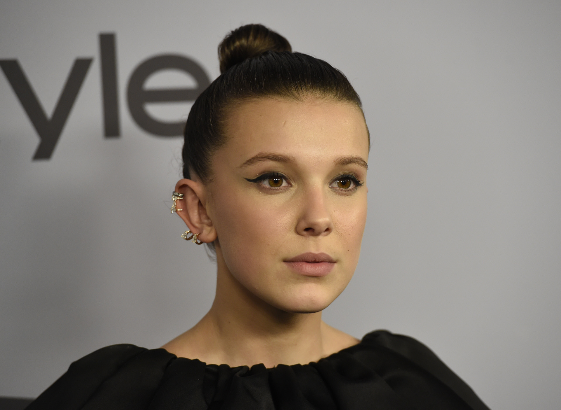Millie Bobby Brown se despide de su 'compañera de aventuras' canina ...