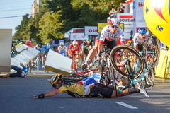 Katowice (Poland), 05/08/2020.- Dutch cyclist Dylan lt;HIT gt;Groenewegen lt;/HIT gt; (bottom) of team Jumbo-Visma falls near finish line following a collission in the sprint during the 1st stage of Tour de Pologne cycling race, over 195.8 km between Chorzow and Katowice, southern Poland, 05 August 2020. Dutch cyclist Fabio Jakobsen was put in an induced coma after a crash on stage one of the Tour of Poland on 05 August. Jakobsen crashed into the side barriers following a collision with his fellow Dutch Dylan lt;HIT gt;Groenewegen lt;/HIT gt; while sprinting for the finish line. Jakobsen was declared winner of the stage while lt;HIT gt;Groenewegen lt;/HIT gt; has been disqualified. (Ciclismo, Polonia) EPA/ POLAND OUT