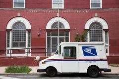Una furgoneta del servicio postal estatal