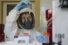Moscow (Russian Federation), 06/08/2020.- A handout photo made available by the Russian Direct Investment Fund (RDIF) shows a scientist of Nikolai Gamaleya National Center of Epidemiology and Microbiology working on the production of a new two-vector COVID-19 lt;HIT gt;vaccine lt;/HIT gt; in Moscow, Russia, 06 August 2020 (issued 13 August 2020). Russia registered the new called Sputnik V lt;HIT gt;vaccine lt;/HIT gt; against the coronavirus Sars-Cov-2 and opens the stage of its massive testing. (Abierto, lt;HIT gt;Rusia lt;/HIT gt;, Mosc) EPA/ NO RESTRICTIONS, ALLOW TO USE IN SOCIAL NETWORK HANDOUT EDITORIAL USE ONLY/NO SALES