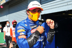 Sainz deslumbra en Monza: tercero en la parrilla, tras Mercedes