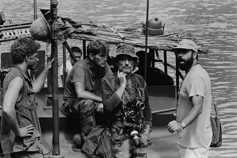 Martin Sheen y Dennis Hopper con Francis Ford Coppola en el set de 'Apocalypse Now'