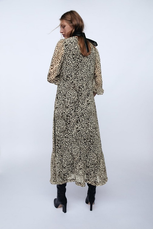 plan de ventas pluma Zoológico de noche Zara tiene el vestido de estampado de leopardo 'con más garra' para  triunfar de día y de noche este otoño | Moda