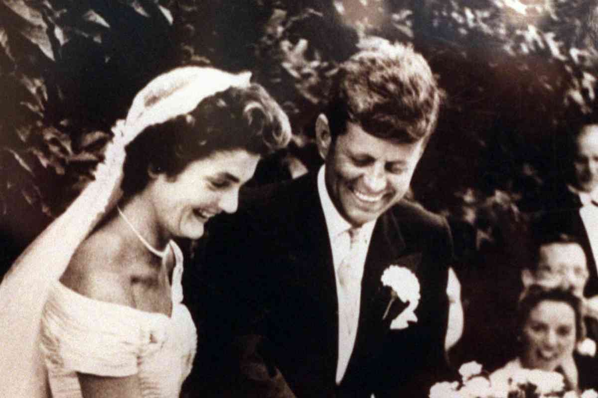 John y Jackie Kennedy, el da de su boda.