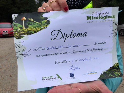 Diploma que 'certifica' los conocimientos adquiridos en el curso micolgico.