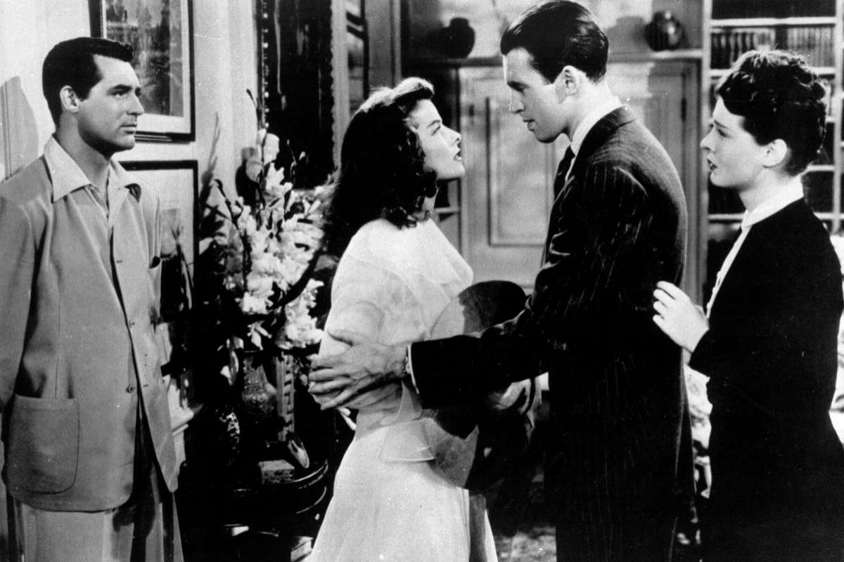 Los actores Cary Grant, Katherine Hepburn y James Stewart en el filme.