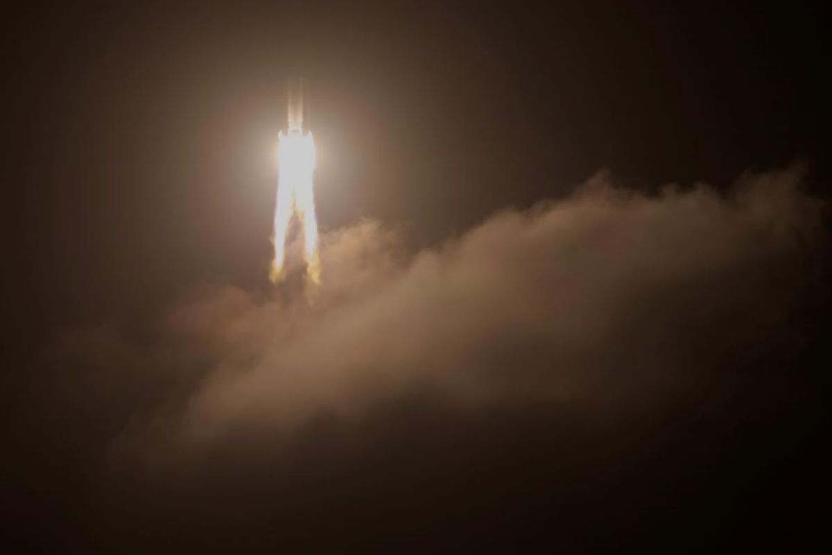 El cohete Long March-5 durante el despegue de la semana pasada desde el Wenchang Space Launch Center