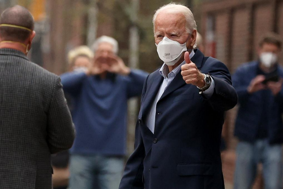 Joe Biden tras visitar un hospital en Philadelphia.