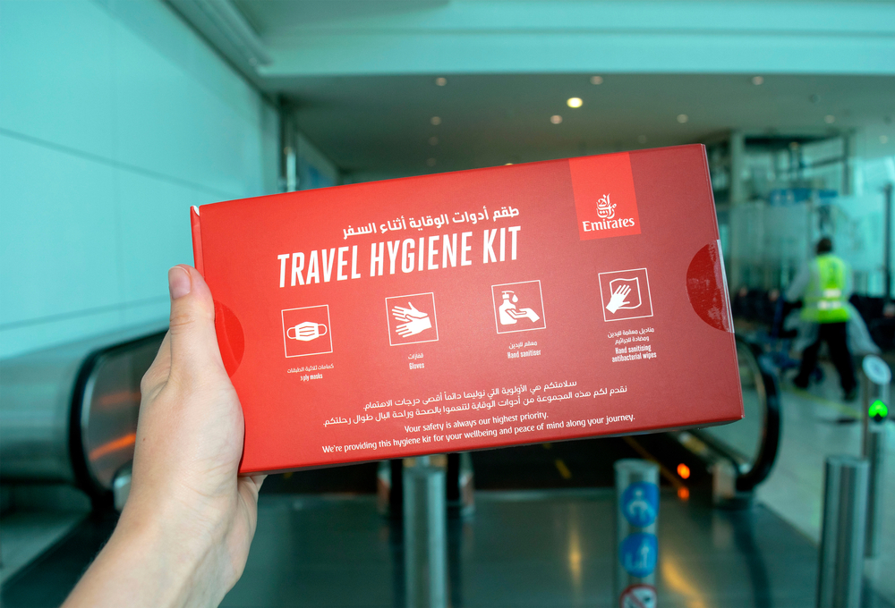 Kit de seguridad para los pasajeros de Emirates.