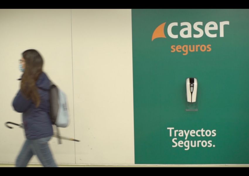 Cser Seguros lanz una campaa instalando dispensadores de hidrogel en 34 estaciones del Metro de Madrid.