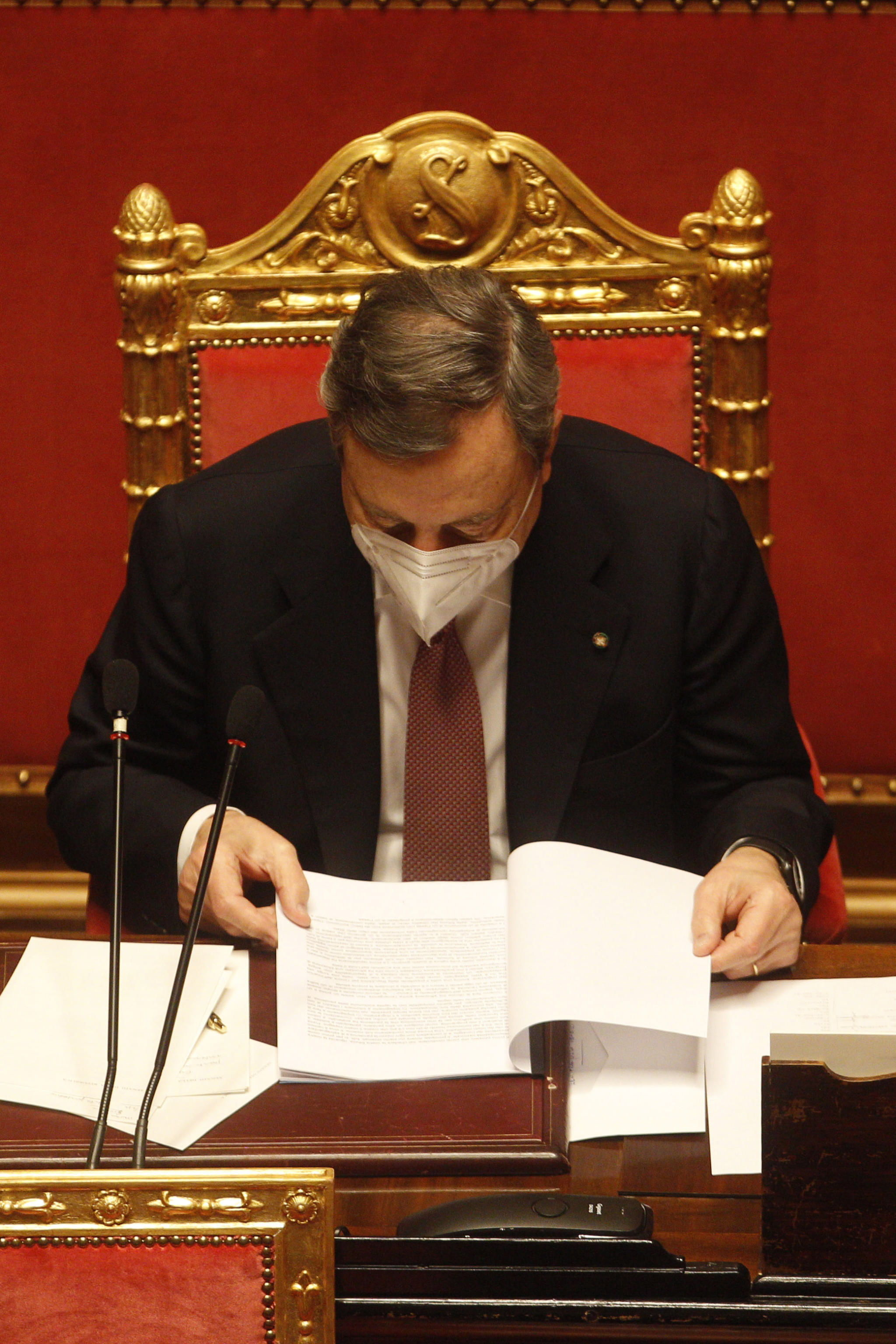 El primer ministro italiano, Mario Draghi, este mircoles en su discurso ante el Senado.