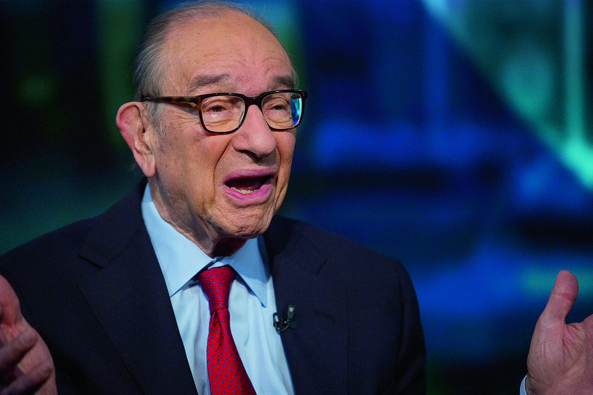 Un ejemplo evidente de los nefastos resultados de las injerencias polticas en la economa fue la crisis de 2008, alentada por la poltica de tipos artificialmente bajos que promovi durante su presidencia de la Reserva Federal Alan Greenspan.
