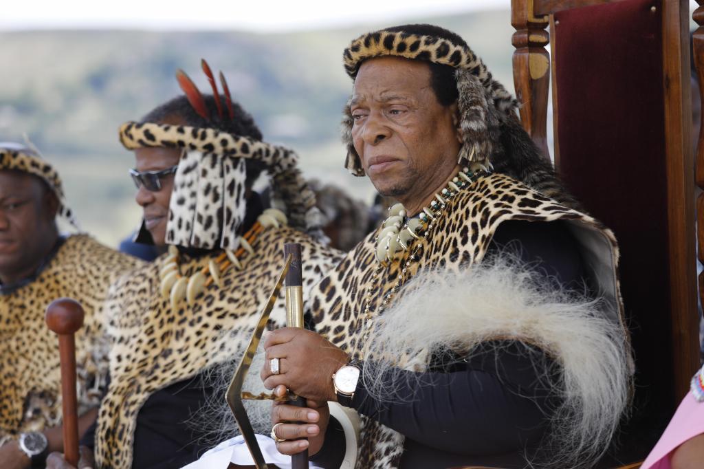 Goodwill Zwelithini, rey de los zules de Sudfrica.