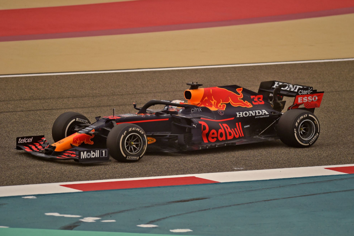 Verstappen, durante su sesión sobre el circuito de Bahrein.