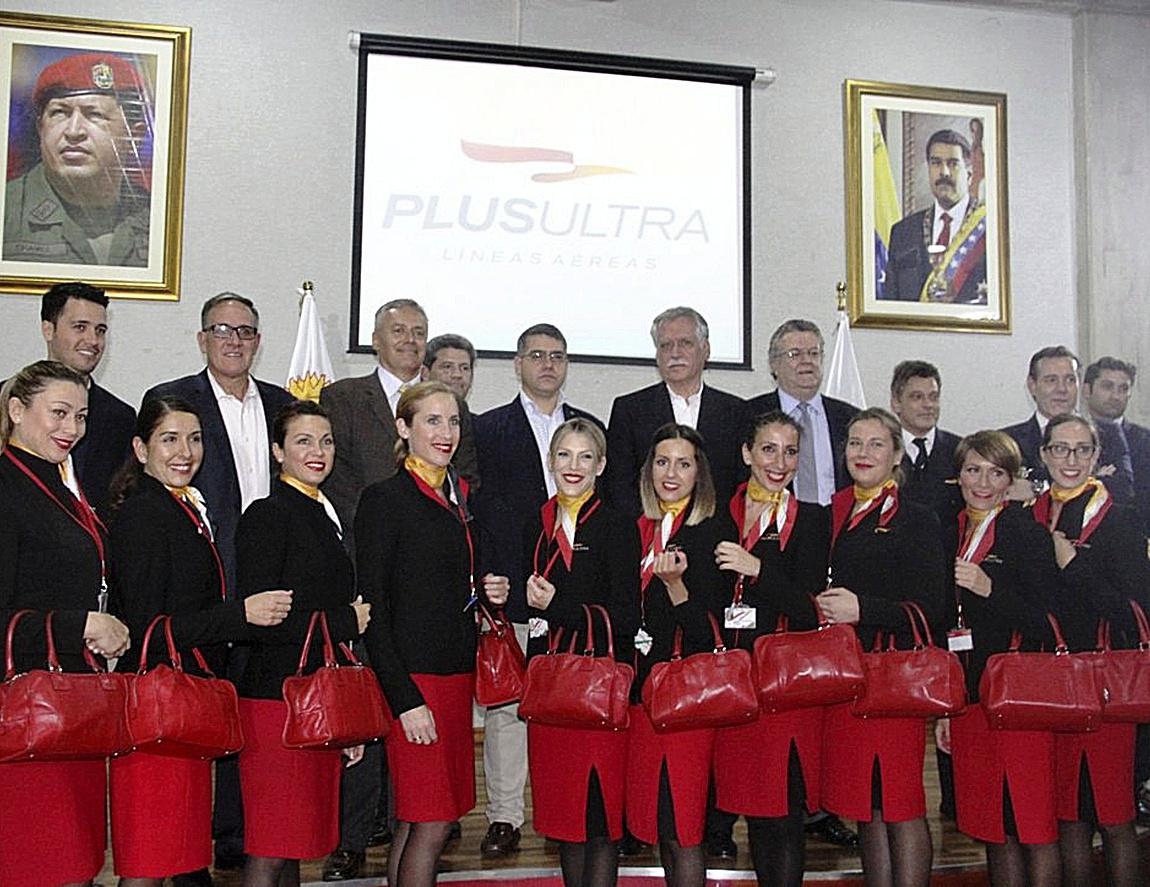 Acto de Plus Ultra en Caracas en 2018 con el presidente de la aerolínea, Fernando García Manso en el centro