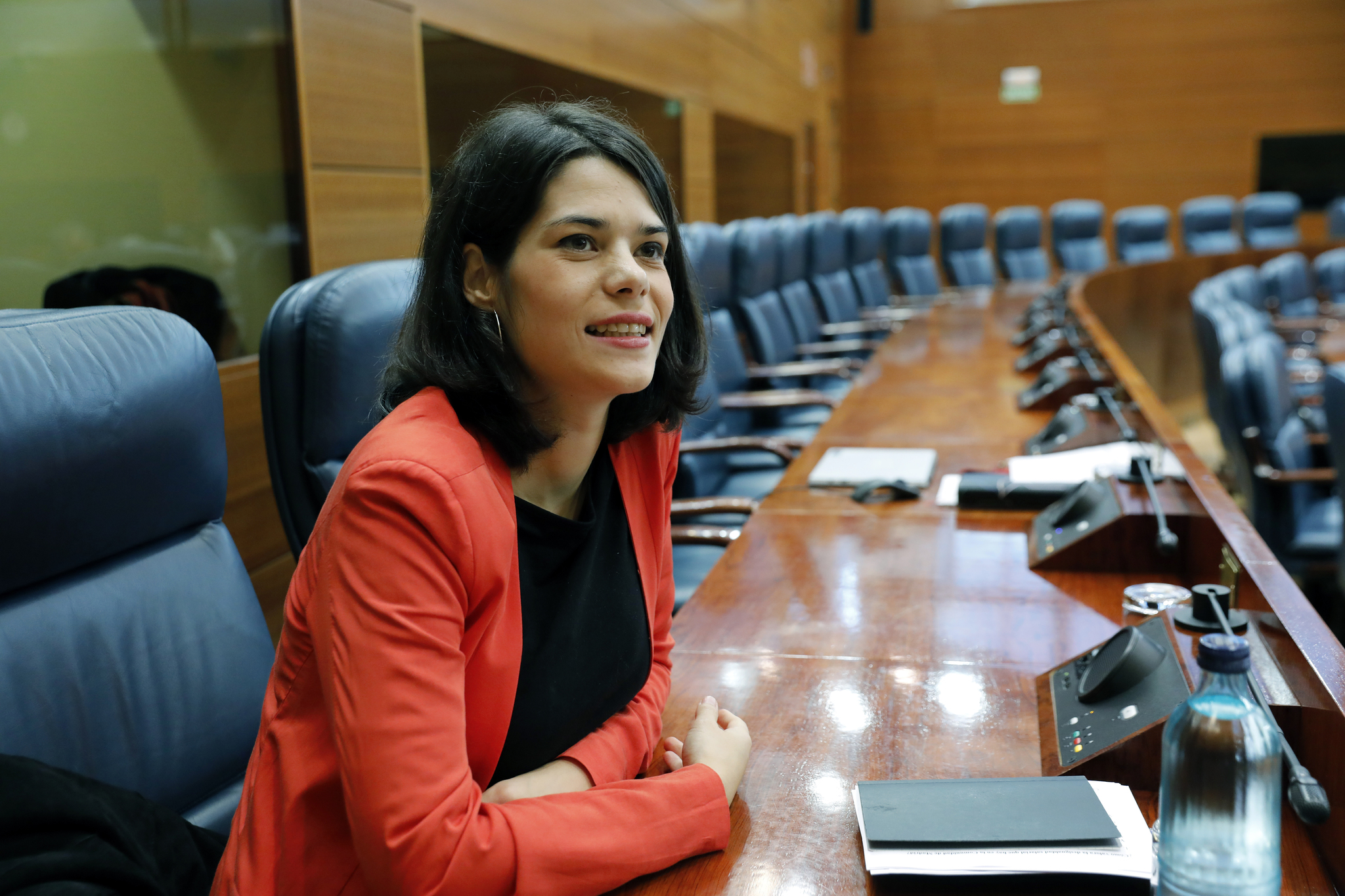 Isa Serra en una imagen en la Asamblea de Madrid