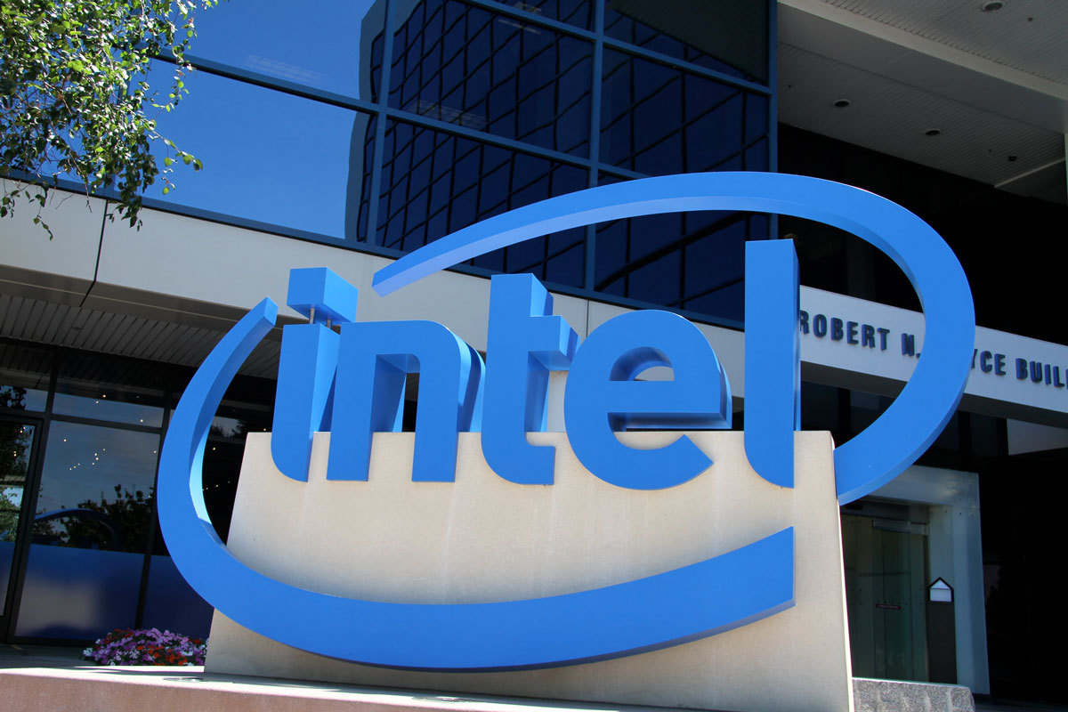 Intel se prepara para la guerra con Apple y ARM