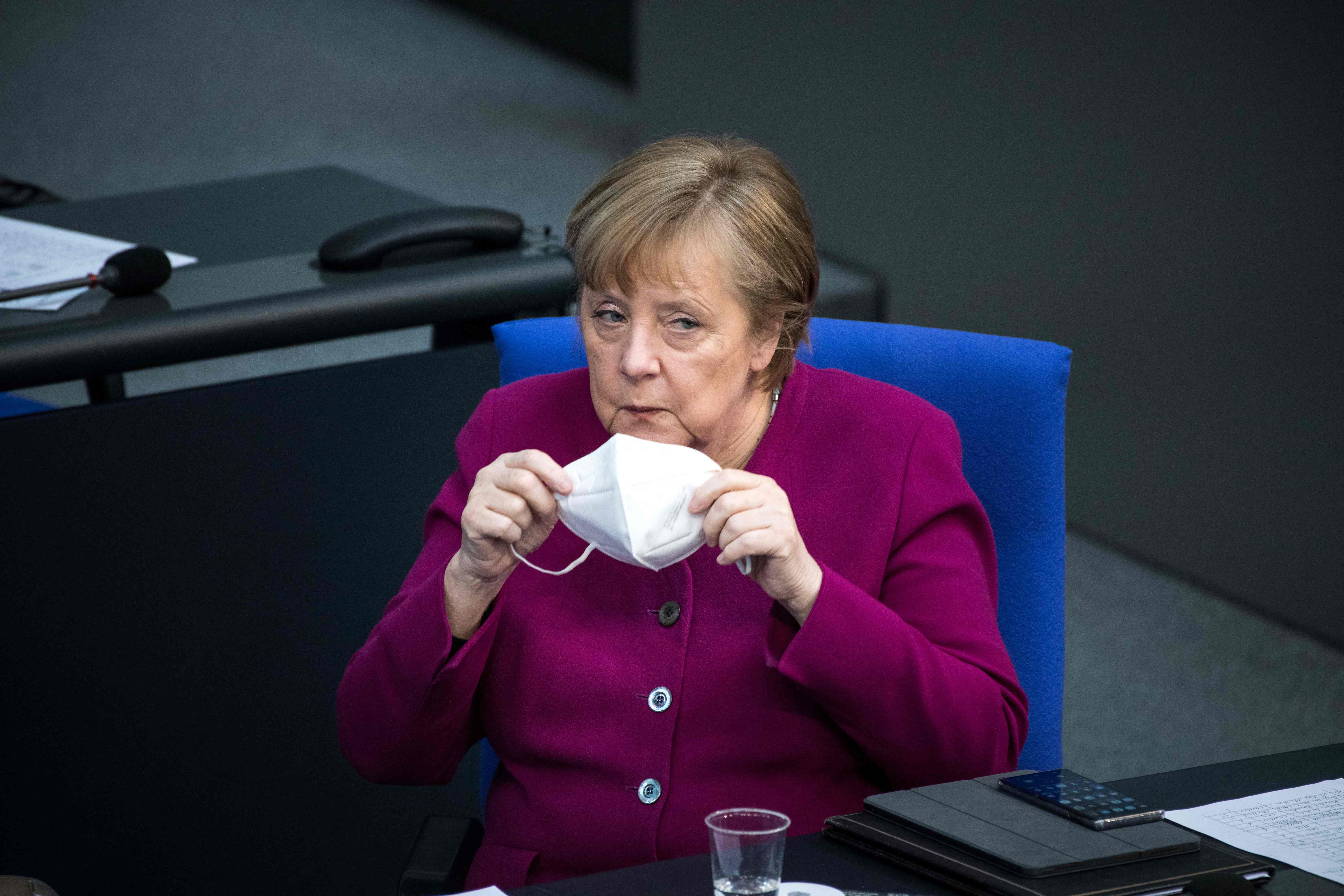 La canciller alemania, Angela Merkel, hoy, en el Bundestag,