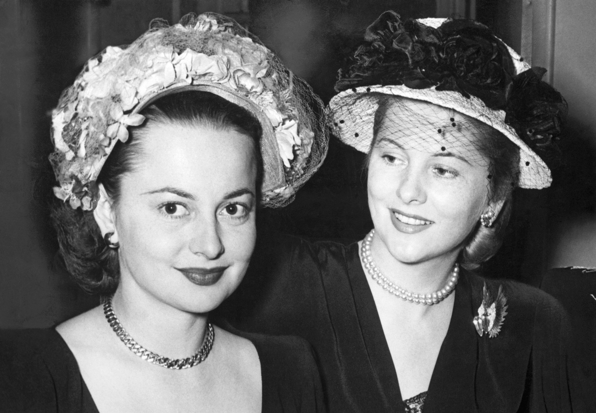 Olivia de Havilland y Joan Fontaine.