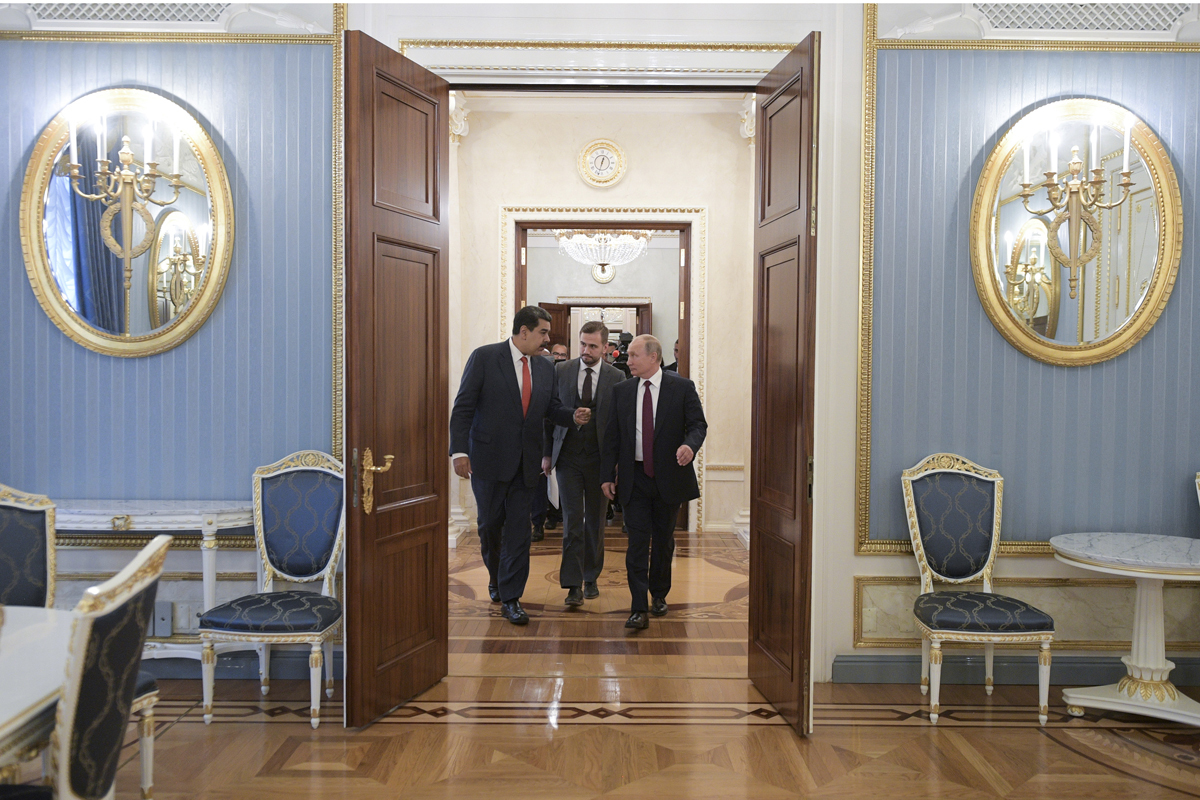 Maduro, durante un encuentro con el presidente Putin en Moscú.