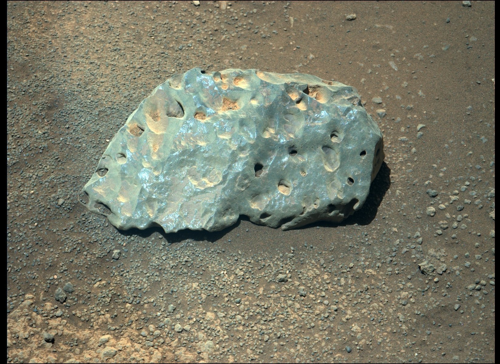 La misteriosa roca verde que encontr el Perseverance en Marte.
