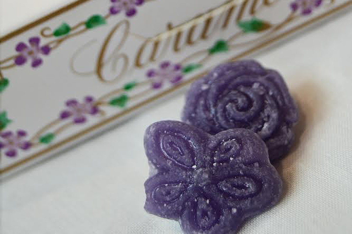 Los caramelos de violeta originales de La Pajarita.