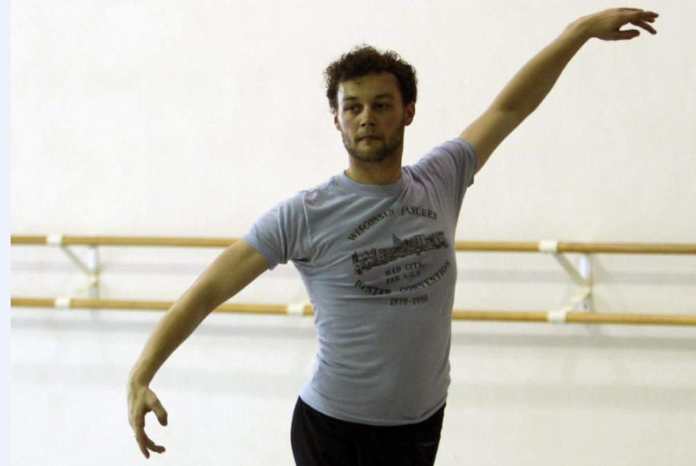 El ex coreógrafo del Royal Ballet Liam Scarlett.