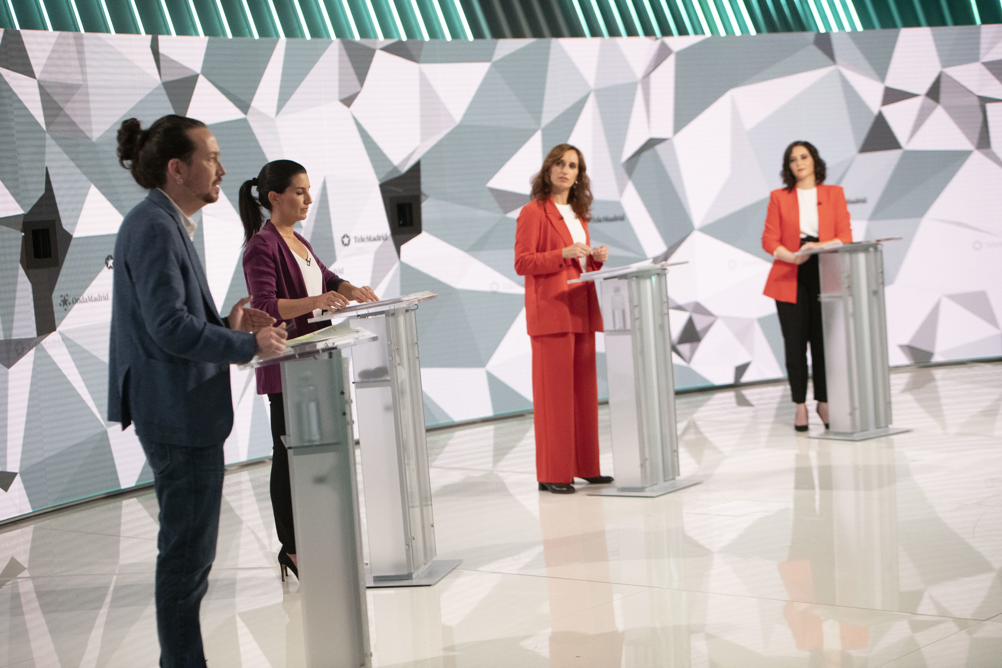 De izquierda a derecha, candidatos de Podemos, Vox, Ms Madrid y PP, en el debate