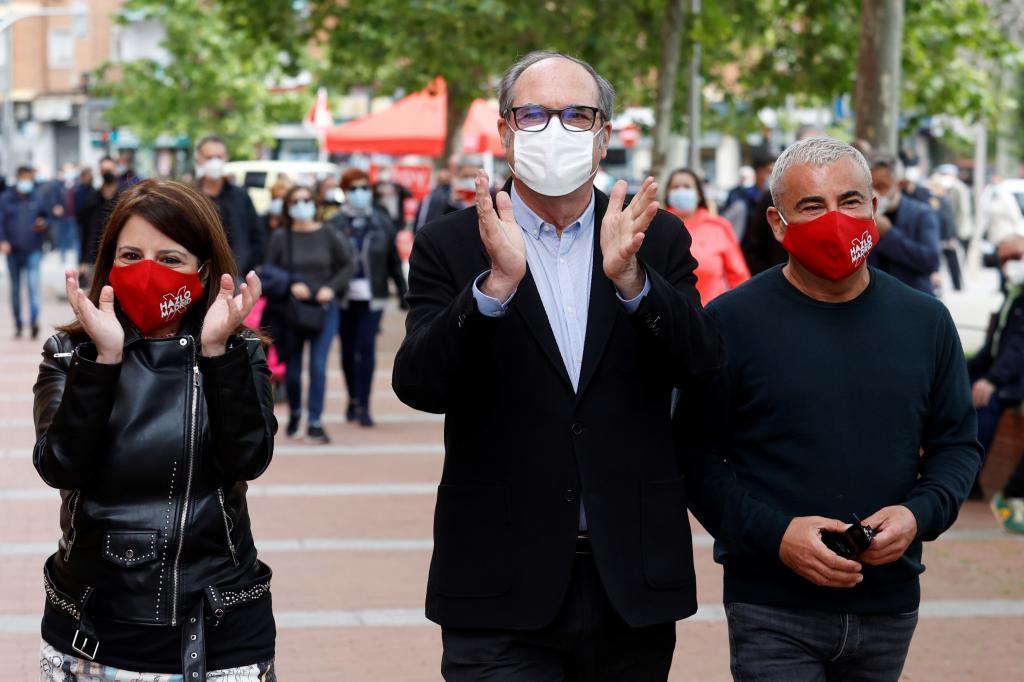 Jorge Javier, con Gabilondo y Lastra en un mitin del PSOE.