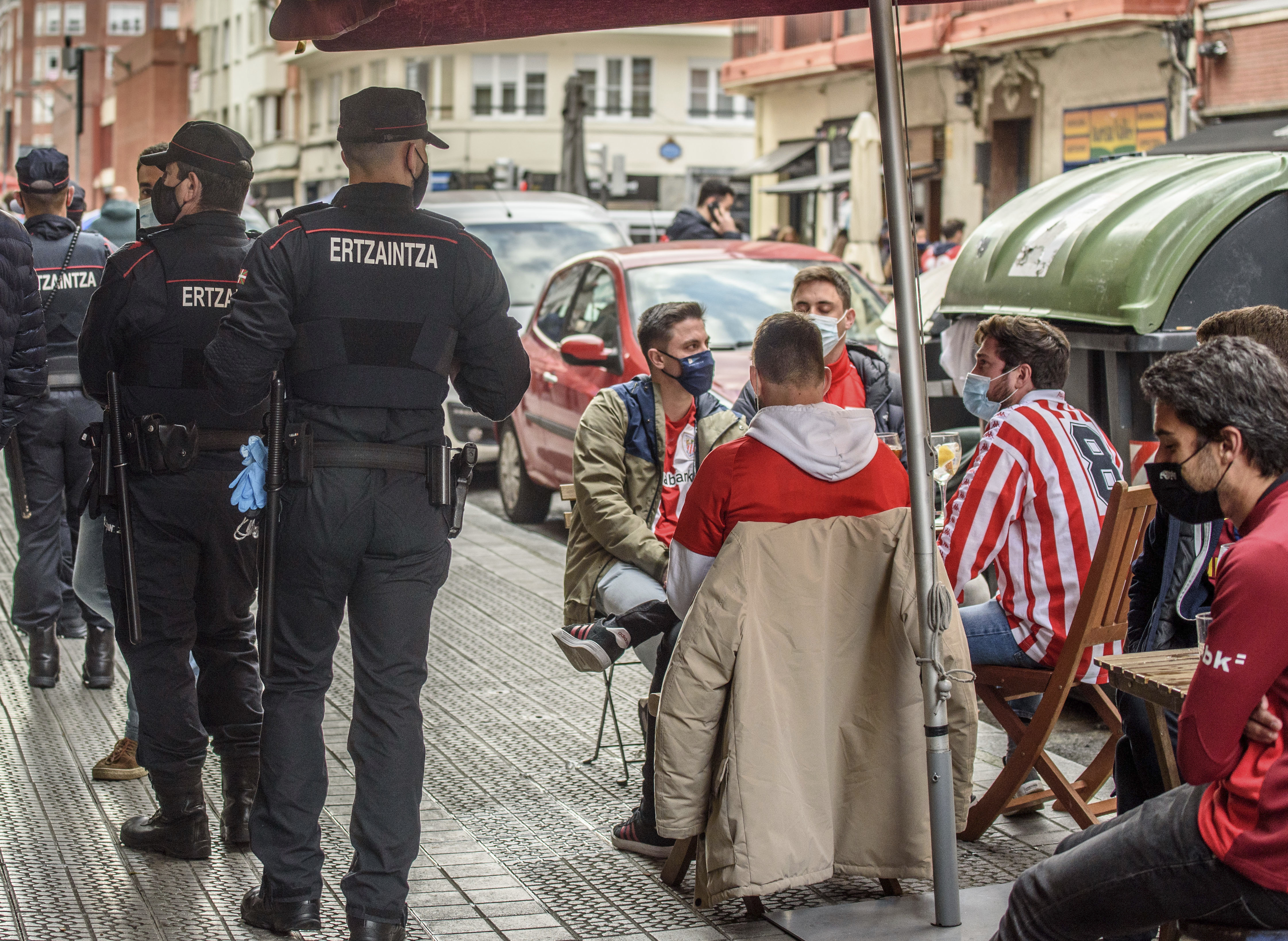 Control policial en Bilbao.