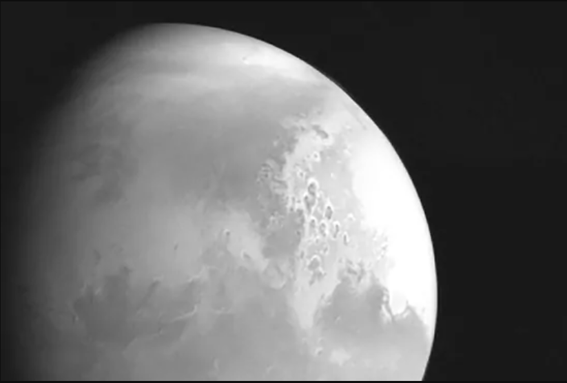 Primera foto de Marte tomada por la sonda china.