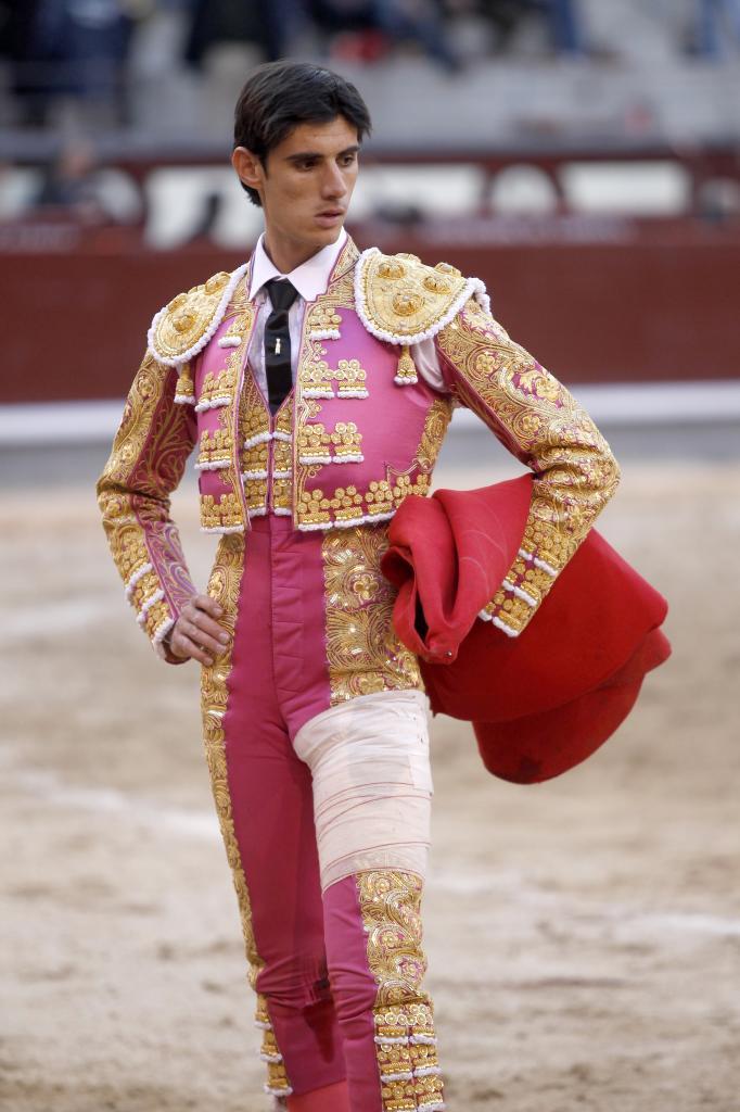 El torero Victor Barrio en la plaza de Las Ventas