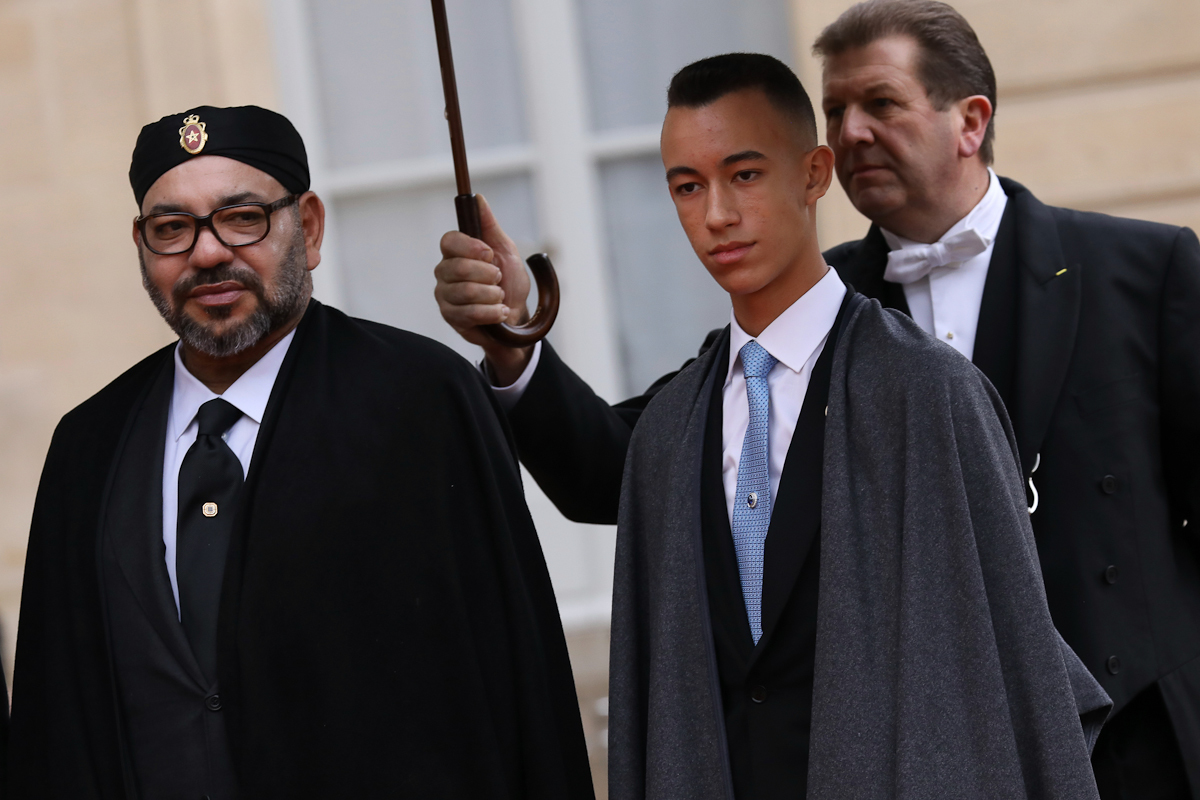 Mohamed VI y su hijo Mulay Hasan, en Pars en 2018.