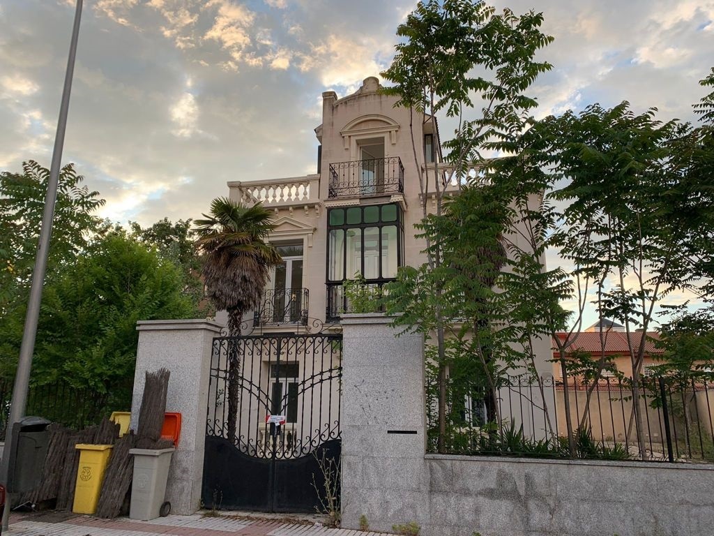 'Okupan' en dos ocasiones durante el fin de semana el palacio de Villa Menchu de Arturo Soria