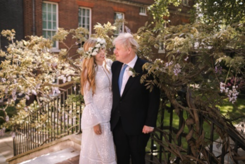 Carrie Sydmons en su boda con Boris Johnson