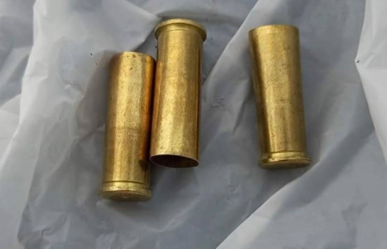 Imagen de las balas que han aparecido en el huerto del concejal de Comproms.