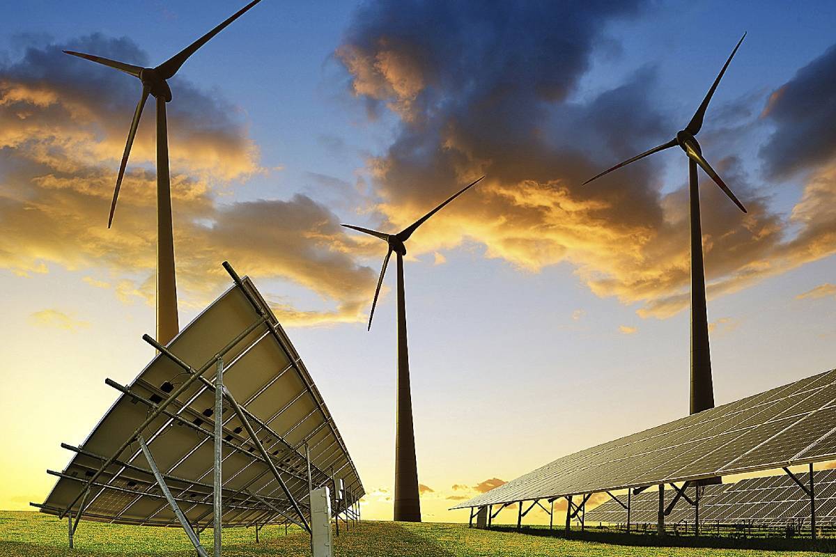Los expertos coinciden en que la energa elica y la solar fotovoltica destacan entre las fuentes renovables con mayor proyeccin en Espaa. De hecho, la compaa EDPR va a instalar las primeras centrales hbridas que combinan ambas tecnologas.