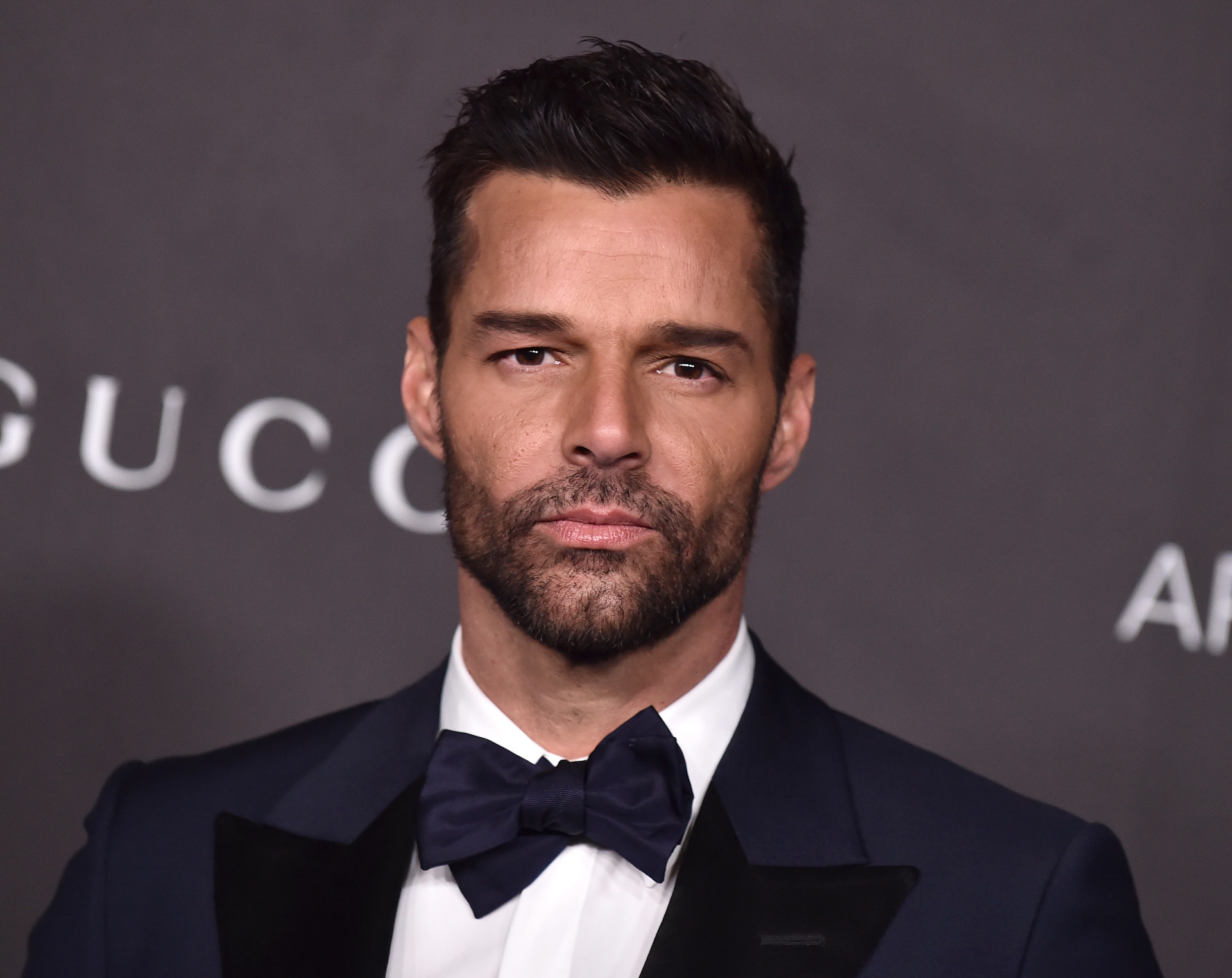 Ricky Martin habla sobre sus relaciones con hombres y mujeres