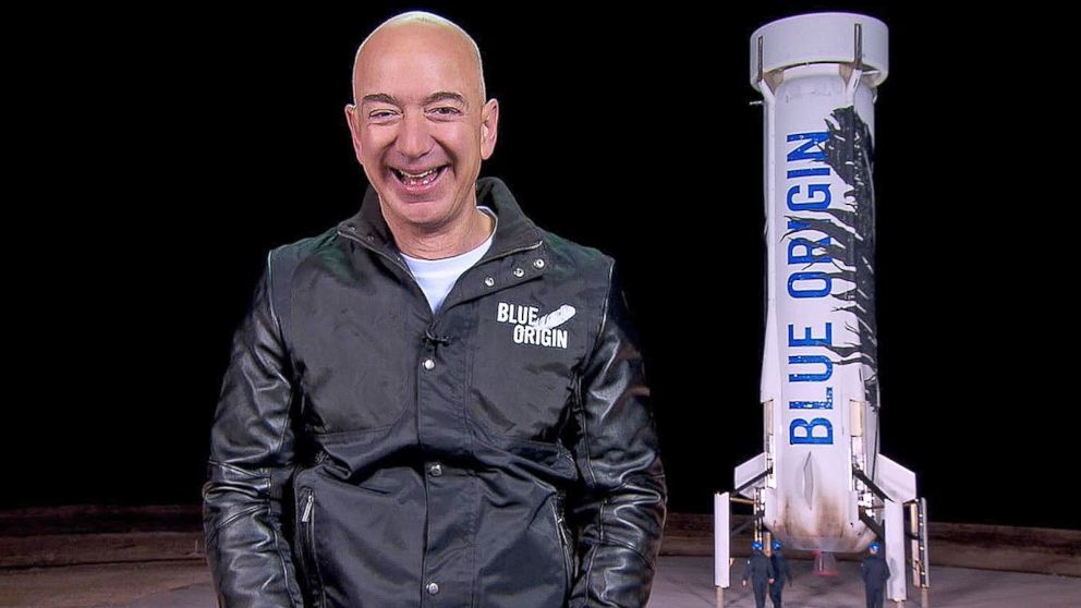 Jezz Bezos, fundador de Blue Origin, durante una presentacin de su empresa