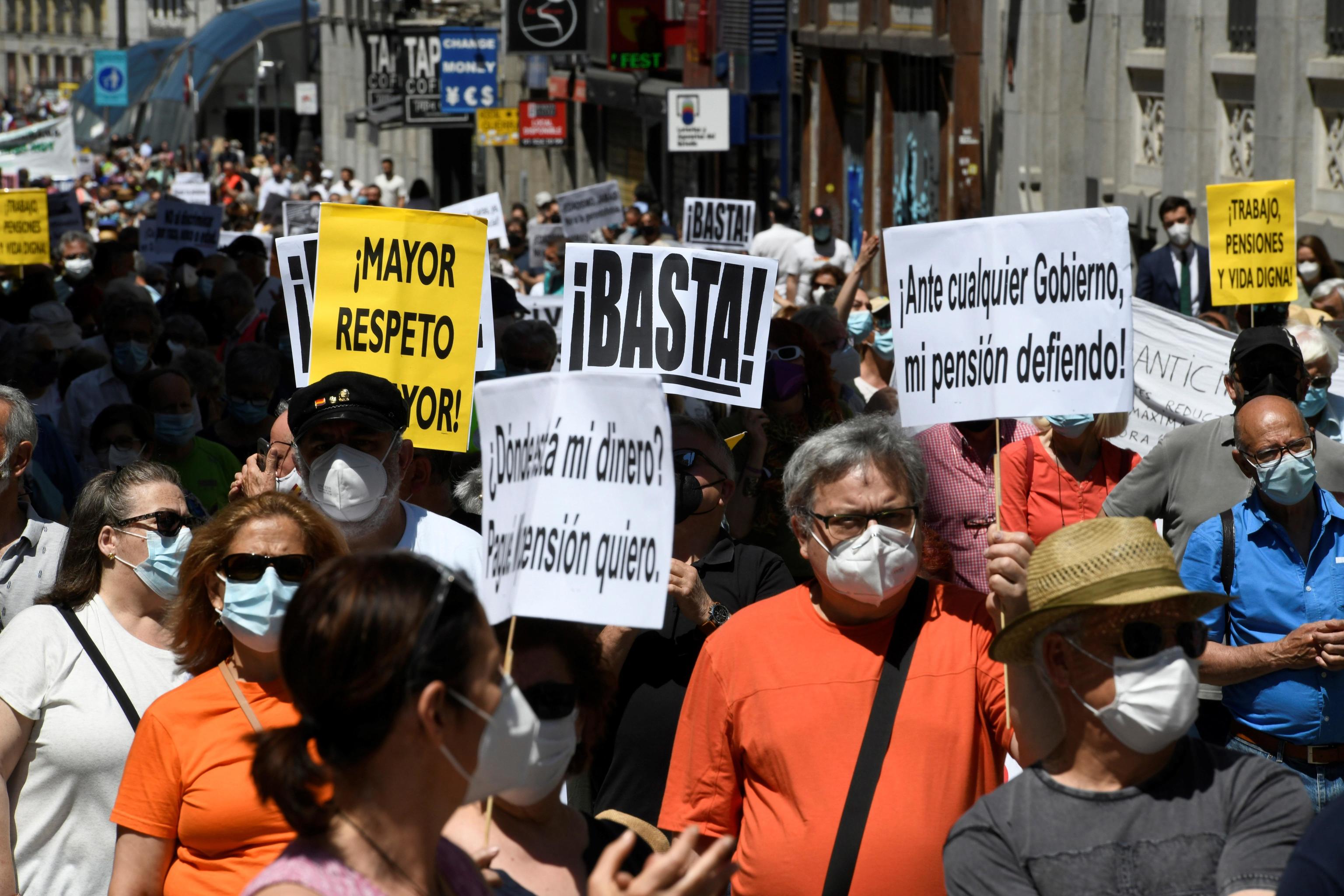 Manifestacin de pensionistas a favor de unas pensiones pblicas "dignas" entre la Puerta del Sol y el Congreso de los Diputados, el pasado mes de mayo en Madrid.