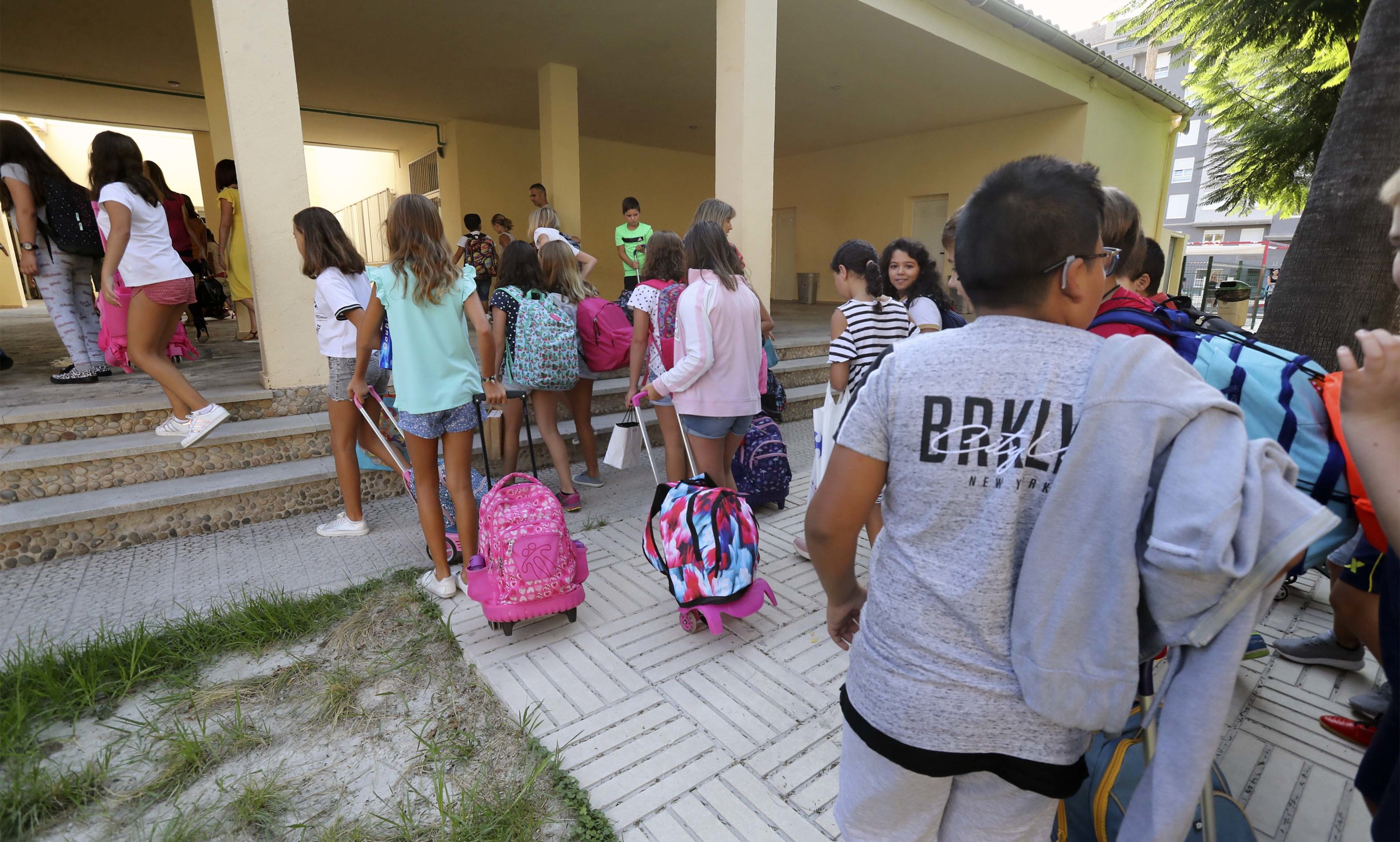 Escolares de Primaria en un centro educativo de Vila-real.
