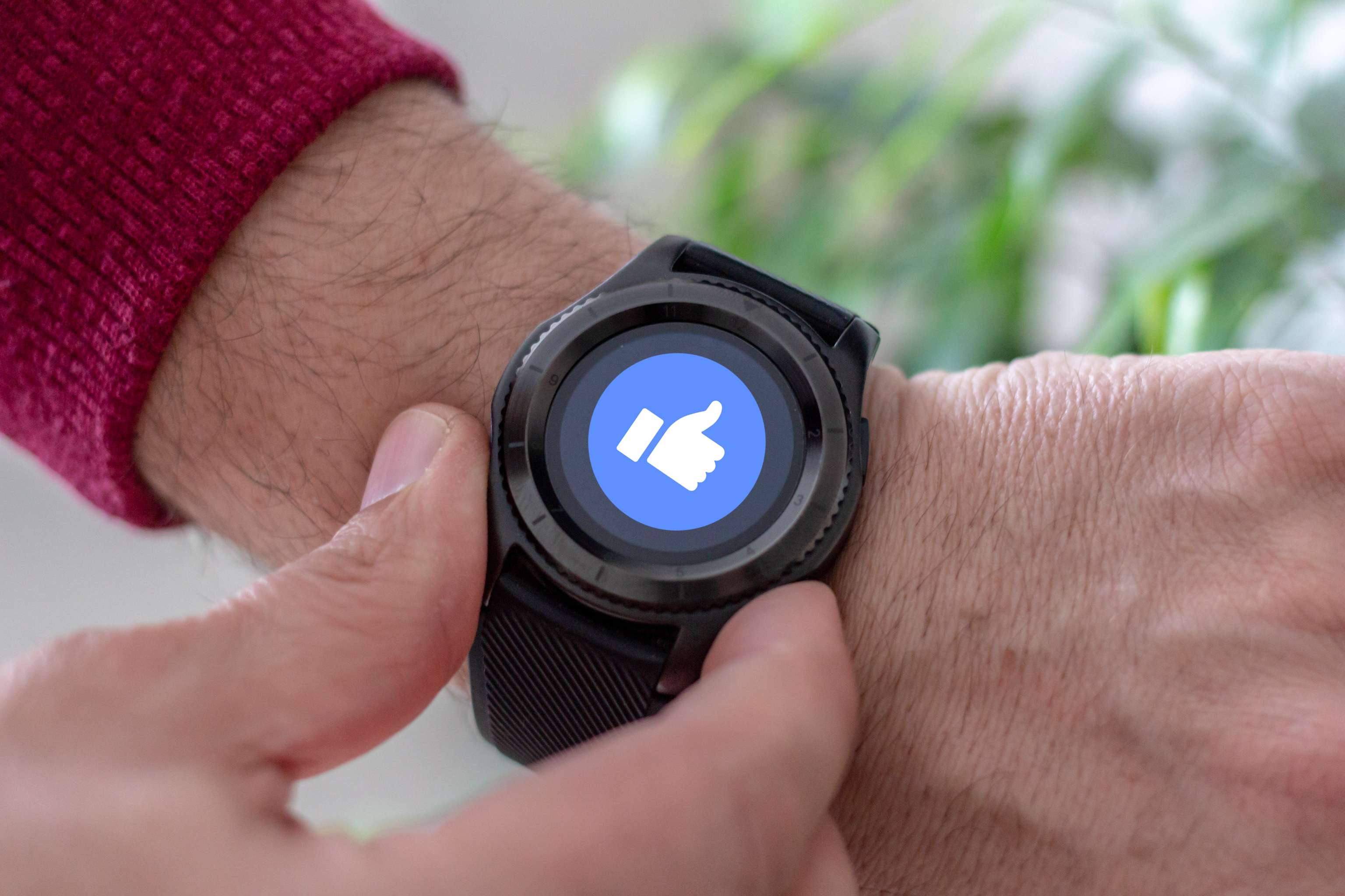 Te pondras un reloj de Facebook repleto de sensores? Zuckerberg est fabricando uno