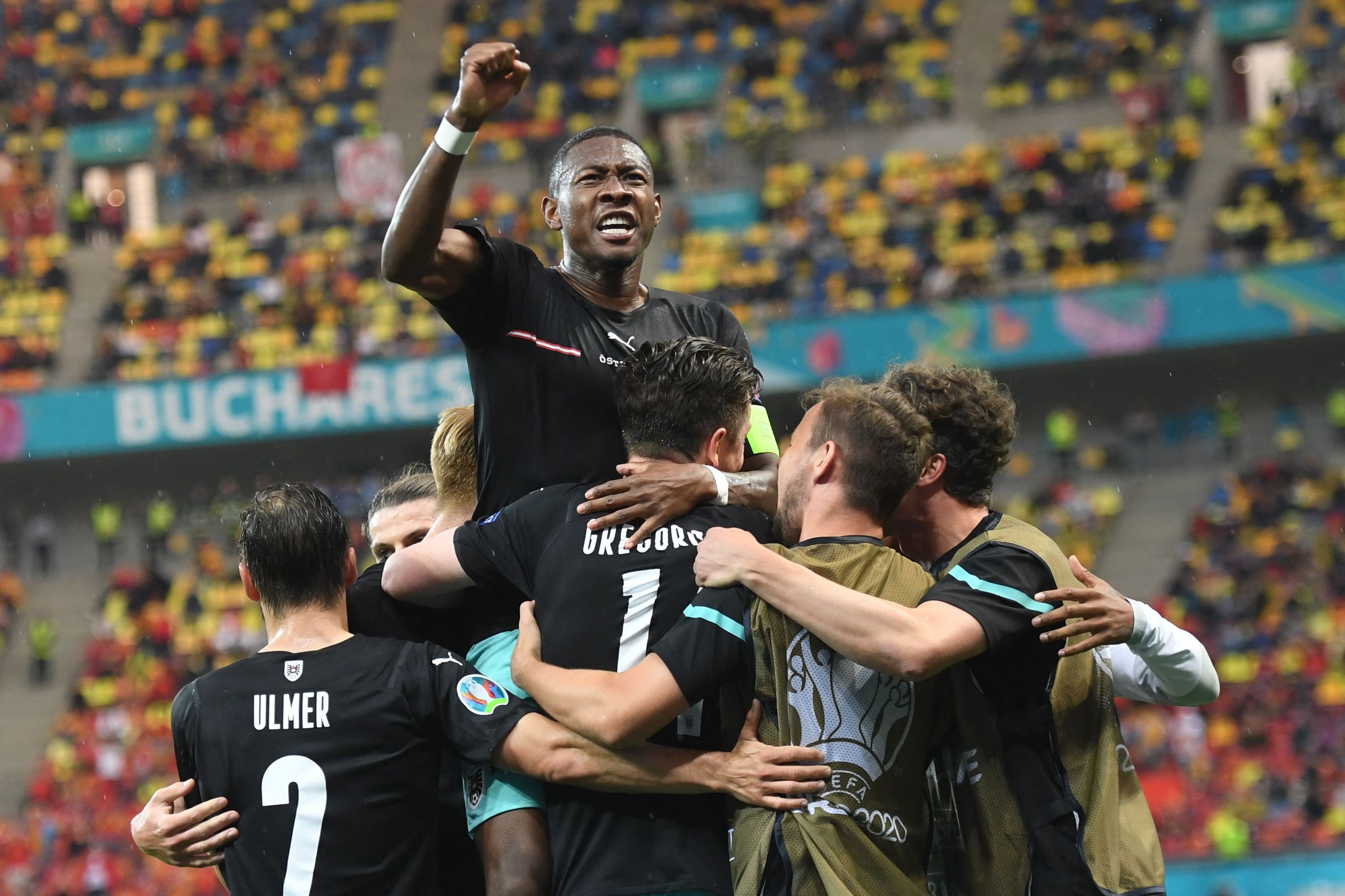 La seleccin de Austria celebra su primera victoria en una Eurocopa.