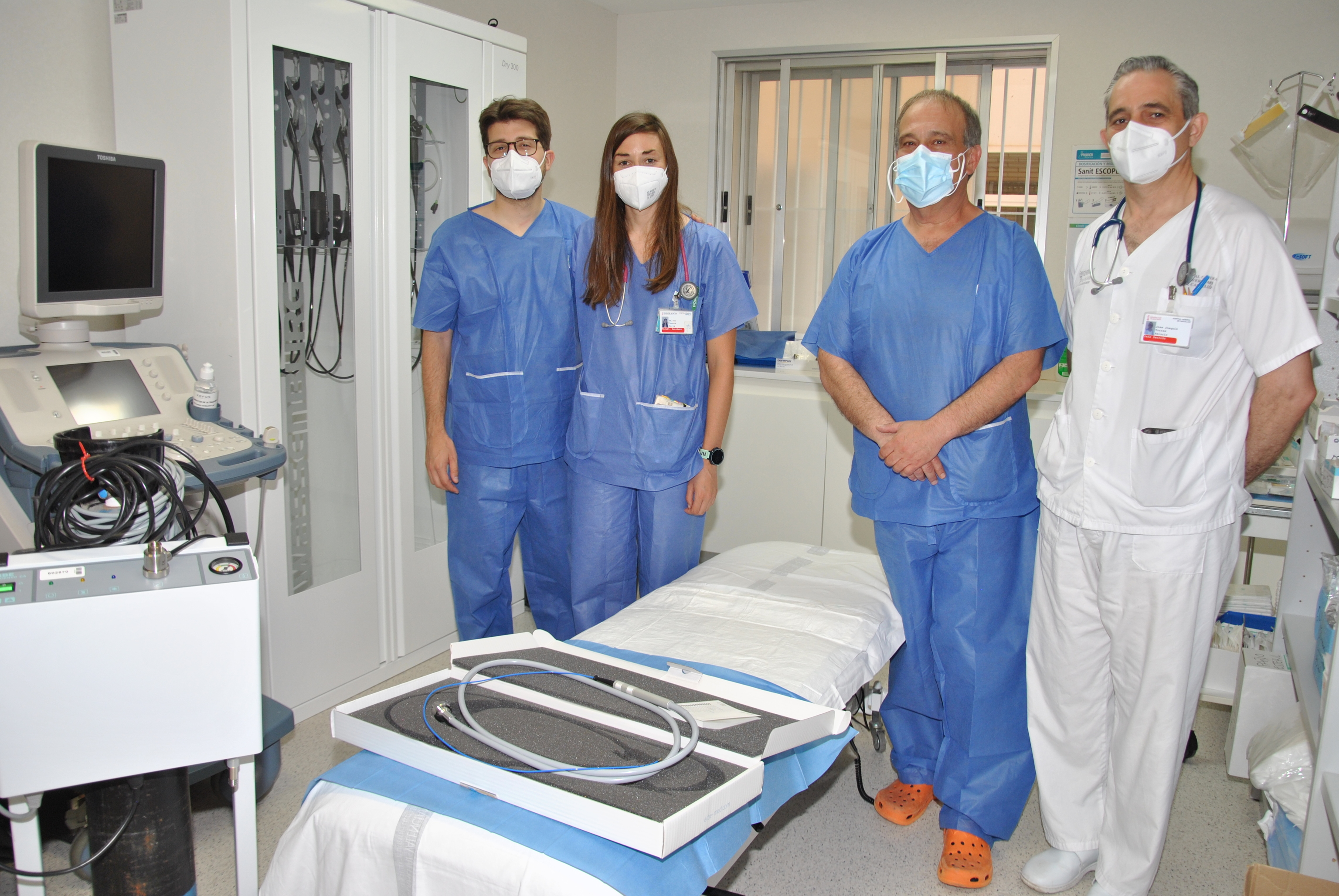 El equipo de neumología que aplica la técnia de la criobiopsia pulmonar.