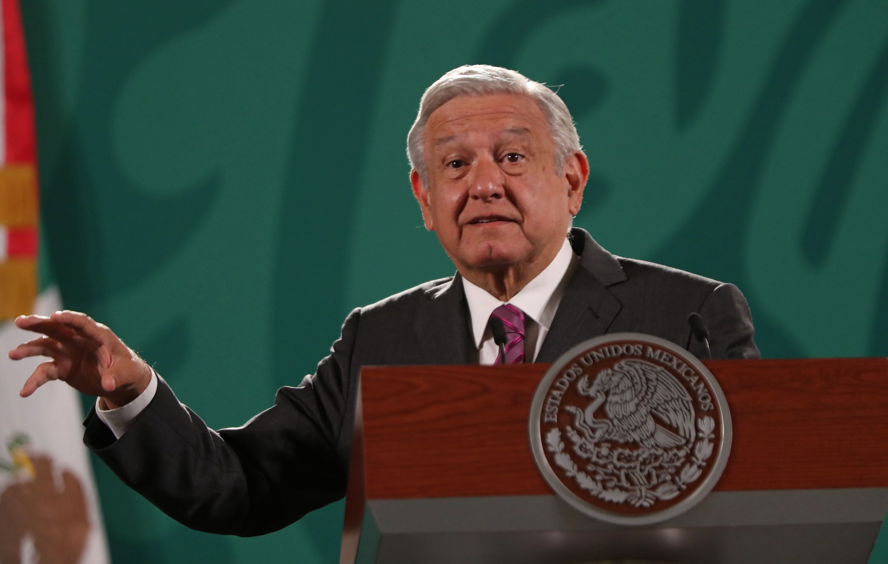 Andrés Manuel López  Obrador.