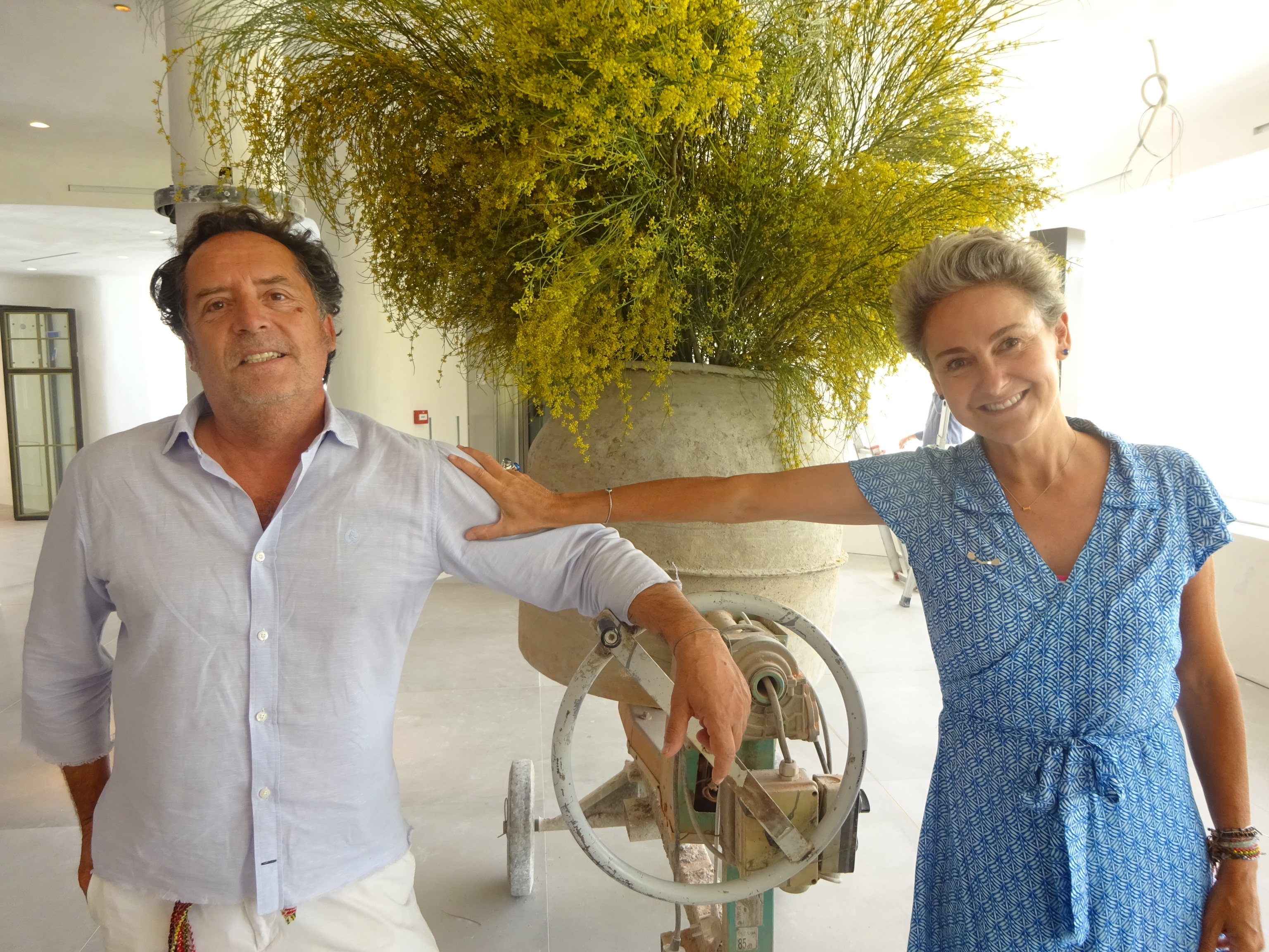 Luis Galliusi y Carla Royo-Villanova, en el nuevo Commodore.