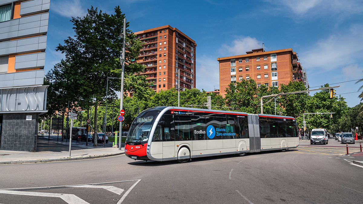 Autobs elctrico Irizar ie tram que operar en Barcelona. Autobs elctrico, movilidad elctrica, transporte pblico