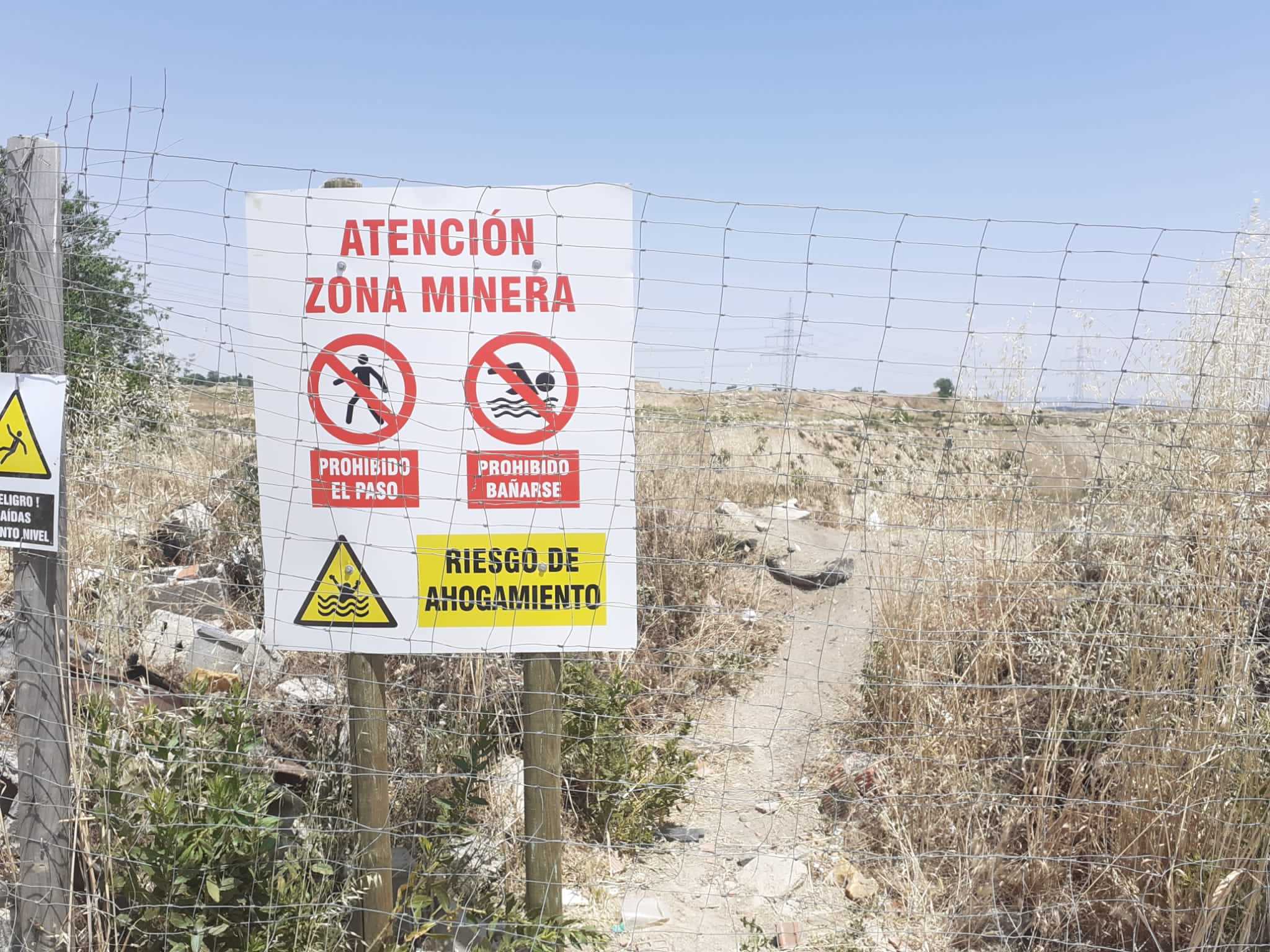 Las lagunas más peligrosas de Madrid: la minera de Ambroz pide seguir con la explotación y los ecologistas reclaman su protección
