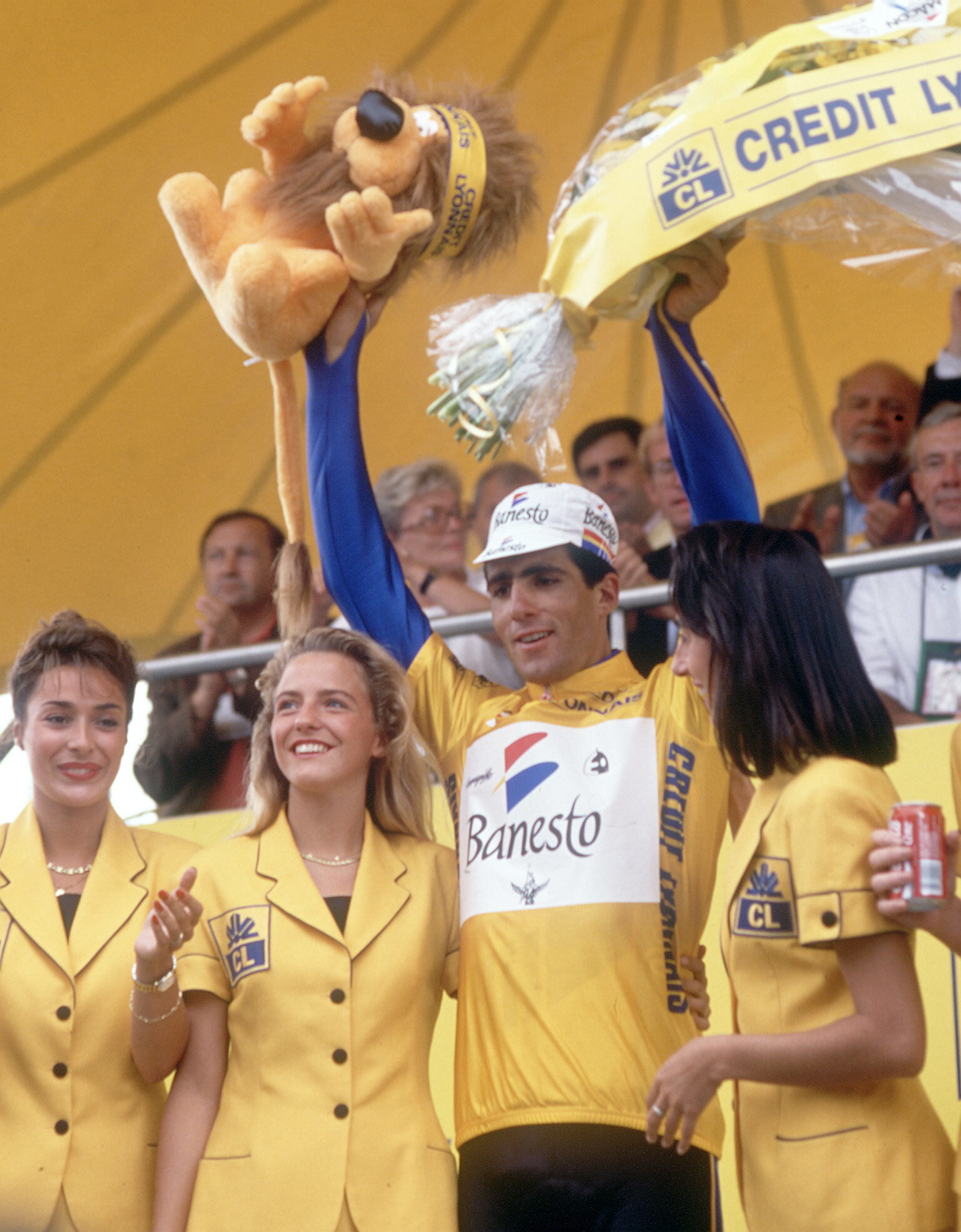 Indurain, con su primer maillot amarillo en el Tour de 1991.